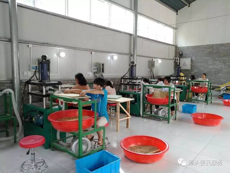 走进T恤定制:潮流趋势与个性化表达的艺术